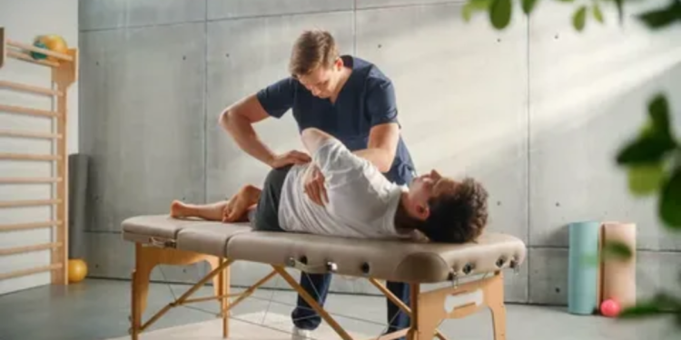 Physiotherapist in Cheltenham for Better Movement and Less Pain