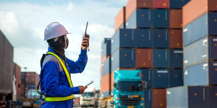 Navigating the Complexities of UK Customs Clearance: A Comprehensive Guide for Small Businesses Importing from China and the EU