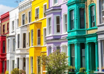 How to Book Luxury Family Apartments in London During Peak Season 