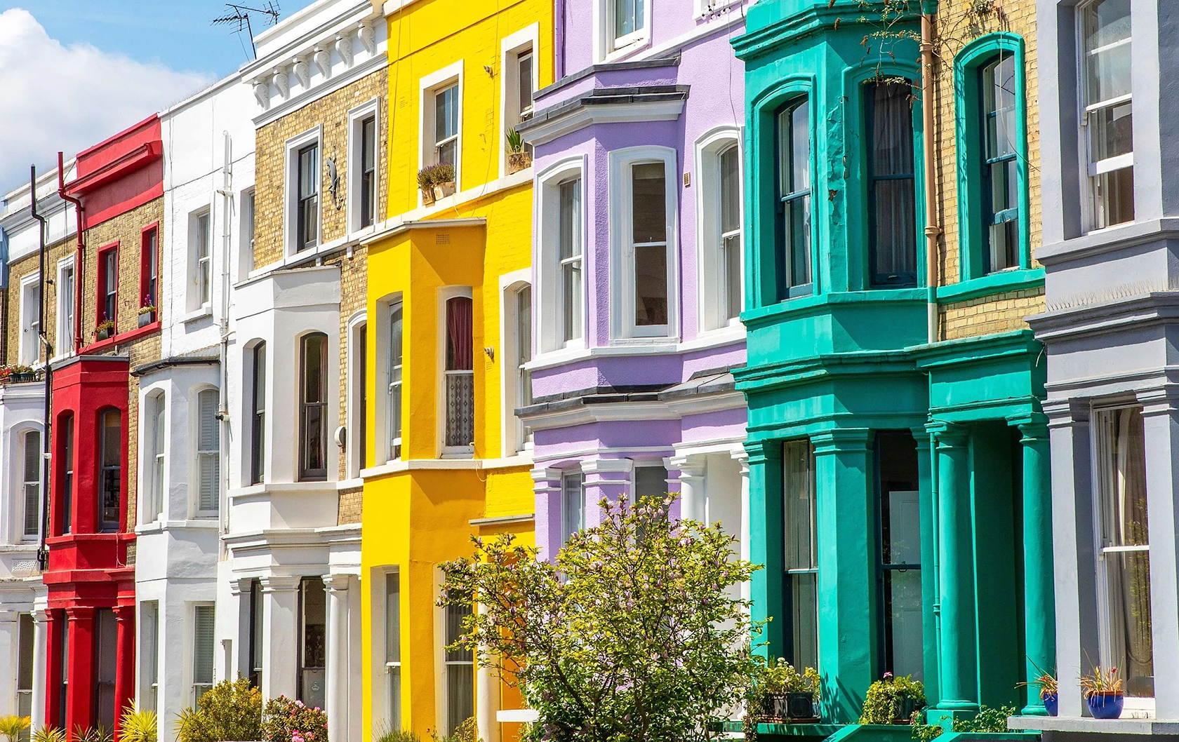 How to Book Luxury Family Apartments in London During Peak Season 