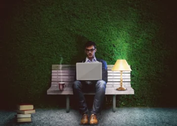 Why More People Are Prioritising Time for Reflection and Conversation