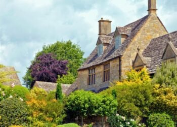 How Cornwall Buying Agents Access Off-Market Property Opportunities