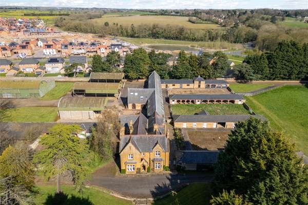 What Today's Buyers Expect from Properties in Rushden and How Demand Is Evolving