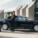 Why More Travelers Are Choosing Airport Taxi Services Instead of Driving Themselves