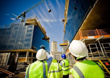 Why Some Construction Businesses Grow Faster Without Taking Bigger Risks