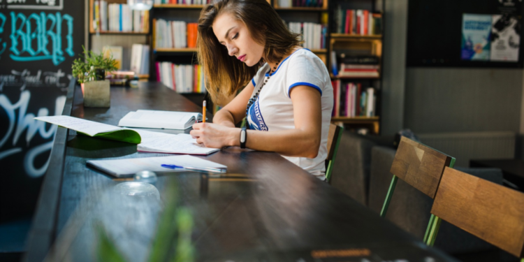 5 Best Coursework Writing Services of the Year