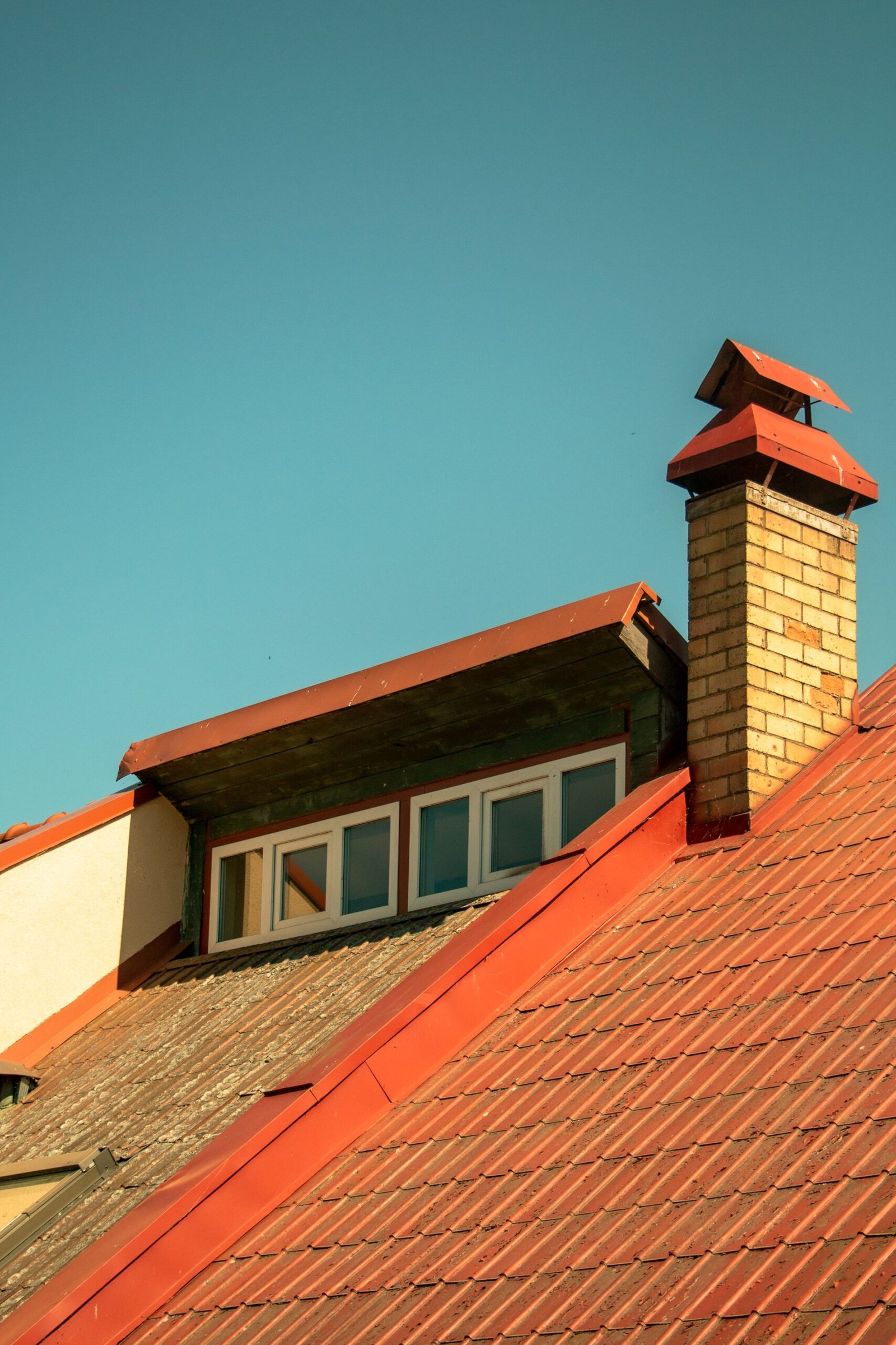 5 Signs Your Roof Is Losing Its Protective Performance