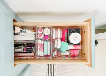 Your Bathroom Drawer Has Too Many Beauty Tools: Here’s What You Actually Need
